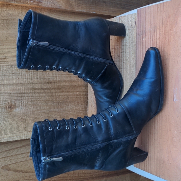 Nobel Black Leather Ankle Boots Made in Italy - Picture 3 of 8